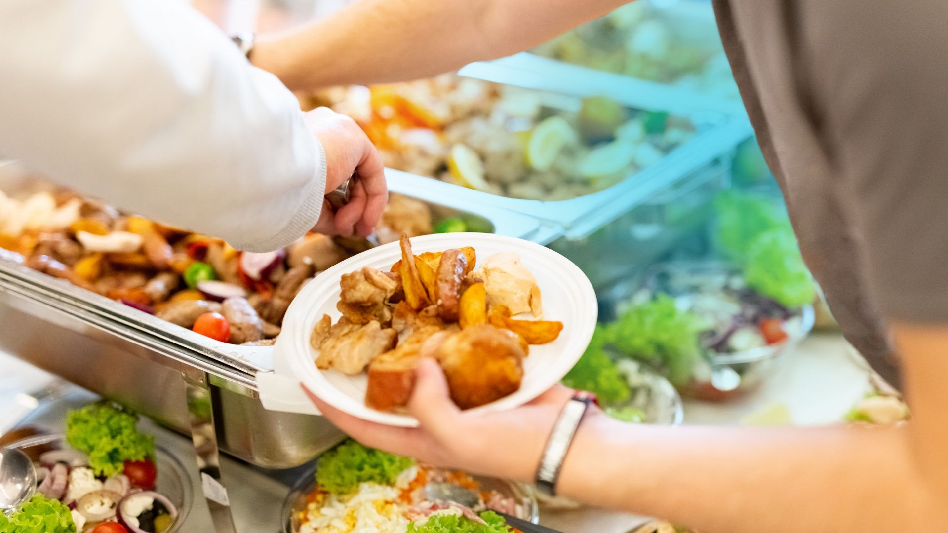 Restaurante Self-Service em 2025: Como montar o seu